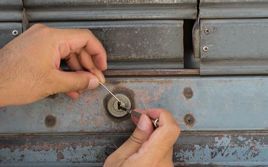 changer serrure porte entrée Allauch
